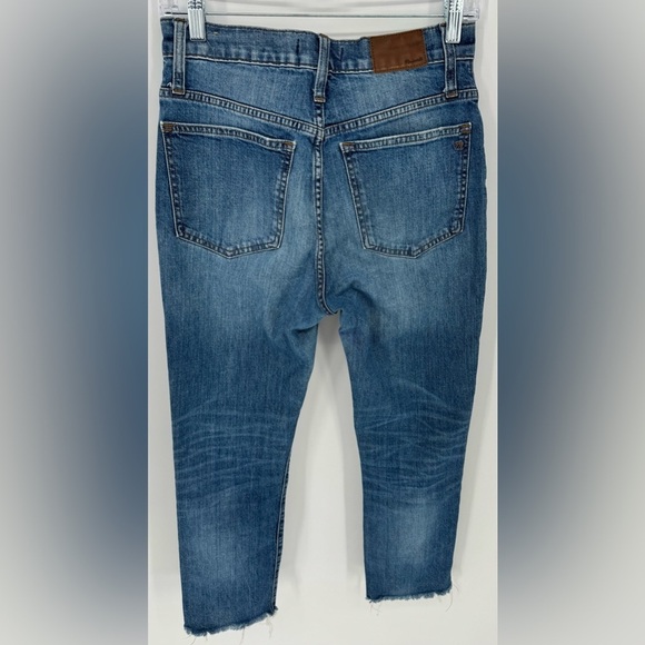 Madewell The Perfect Vintage Jean in Hernando Wash: Raw Hem Edition - Picture 6 of 16